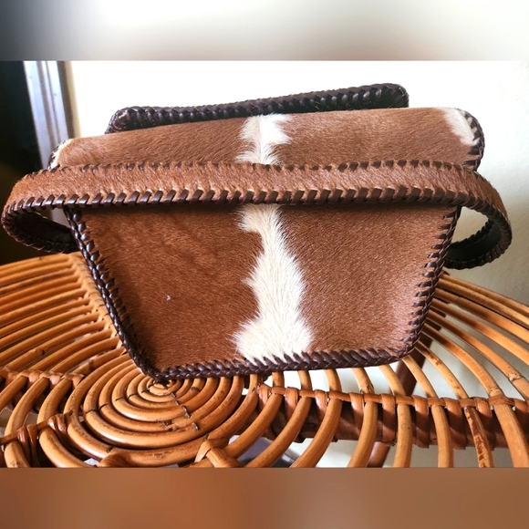 Cow print purse - Picture 4 of 12